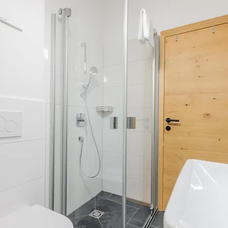 Apartament Laerchenhof 302 *